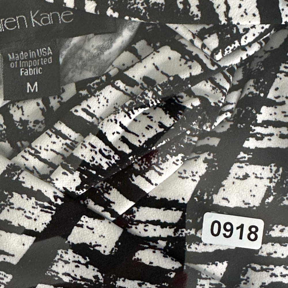 Karen Kane Monochrome Abstract Dress - Picture 8 of 8